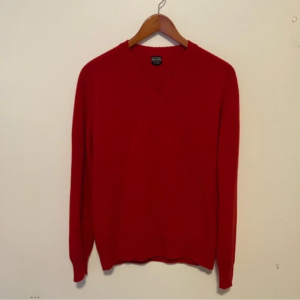 VTG Brooks Brothers Scotland Wool Sweater M Mens V-neck Ribbed Saddle Shoulder